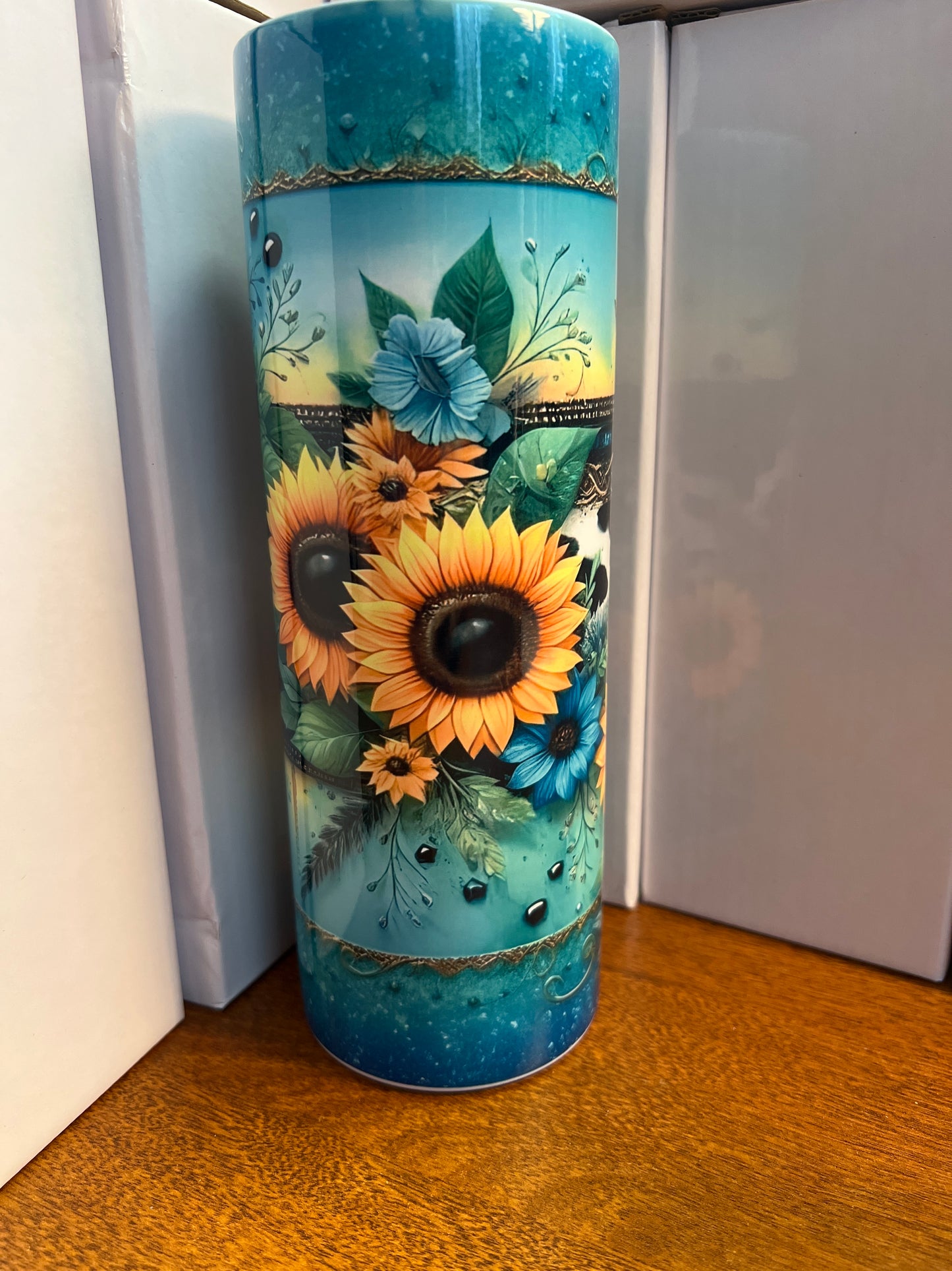 20 oz tumbler - Sunflowers and blue roses