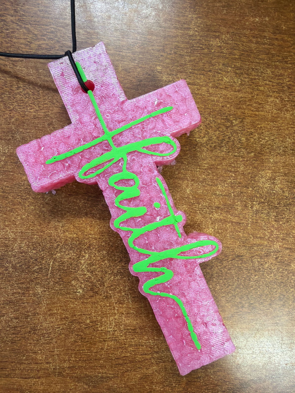 Freshie - Strawberry leather - Cross faith