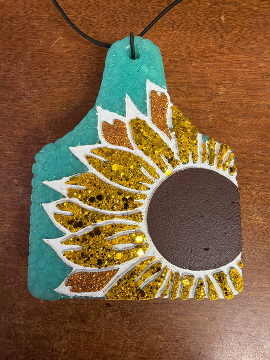 Freshie - Strawberry Leather - Sunflower Ear tag