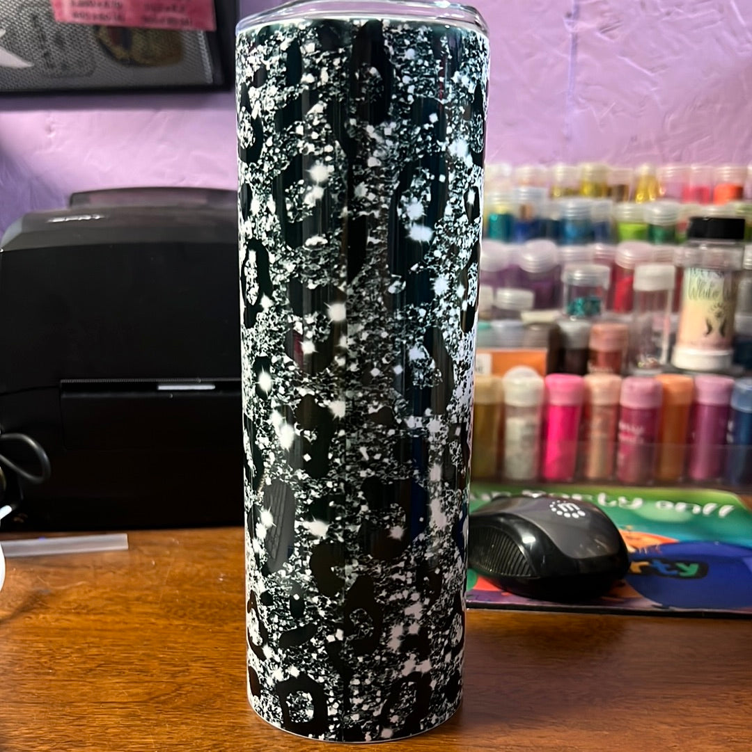 20 oz tumbler - Messy bun and getting shit done